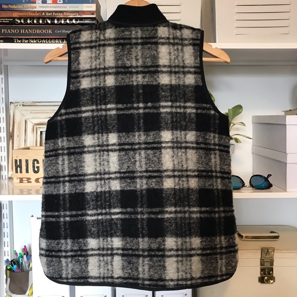 MADEWELL Reversible Vest in Copeland Plaid - Picture 9 of 11